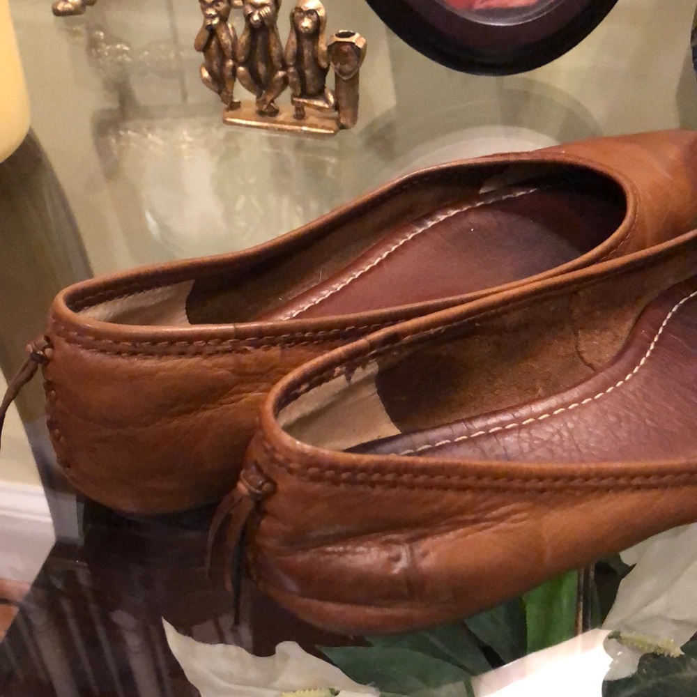 Frye Regina brown leather flats
